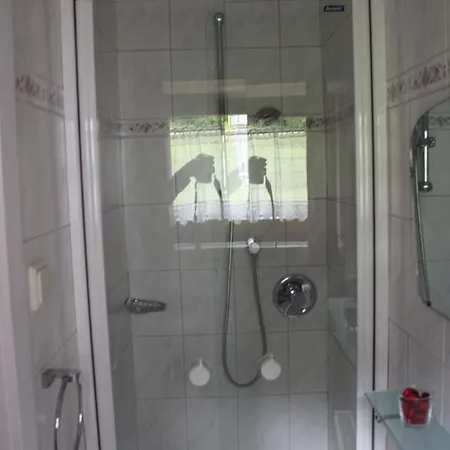 Konukevi Haus Almrausch *