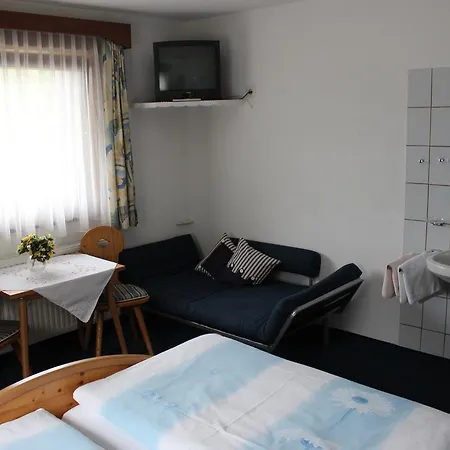 Haus Almrausch Guest house *