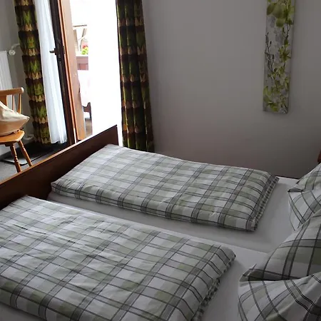 Haus Almrausch Guest house