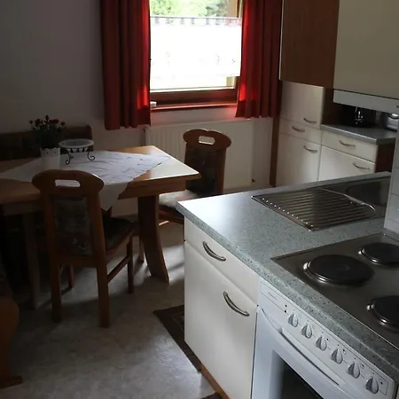 Πανσιόν Haus Almrausch Ζέεφελντ