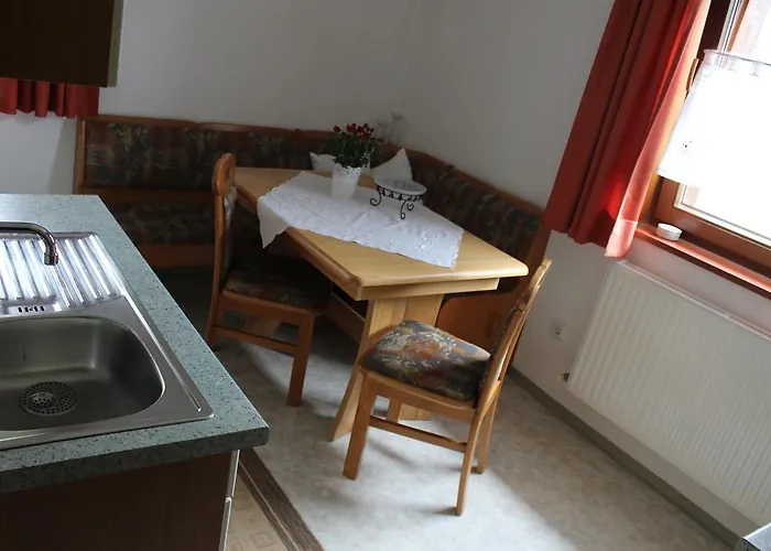 Haus Almrausch Penzion Seefeld in Tirol