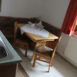 Haus Almrausch Konukevi Seefeld in Tirol