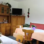 Haus Almrausch Konukevi *